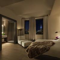 Deluxe King Room with City View