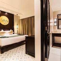 Superior Double Room with Large Window