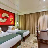 Superior Twin Room with Large Window