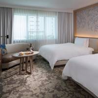 Deluxe Two Queen Beds - Hotel View