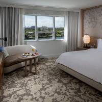 Deluxe King Bed - Bay View