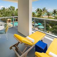 Suite with Beach View