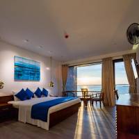 Deluxe Double Room with Balcony and Sea View