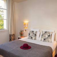 2 Double Rooms next to each other