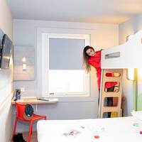 Standard Queen Room with Bunk Bed