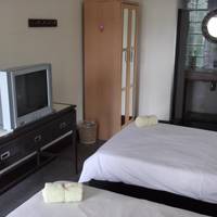 Corner Twin Room