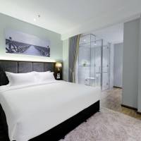 Grand Deluxe King Room with City View