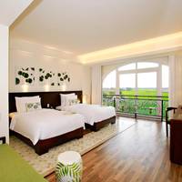 Deluxe Double or Twin Room with Rice Field View 