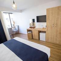 Deluxe Double or Twin Room with City View