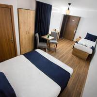 Economy Triple Room