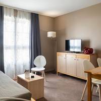 One-Bedroom Apartment (4 Adults)
