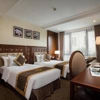 Luxury Twin Room with City View