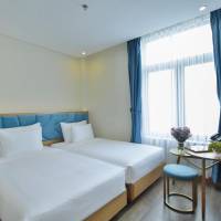 Superior Twin Room with City View