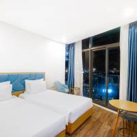 Deluxe Twin Room with Balcony with City View