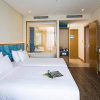 Premier Deluxe Twin Room with Balcony and Bath Tub