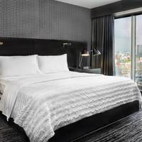 Premier Suite, 1 Bedroom Suite, 1 King, Sofa bed, City view