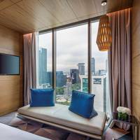 Superior King Room with Angel de la Independencia View
