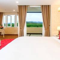 President Suite City and Valley View