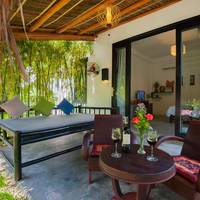 Deluxe Double Room with Garden View