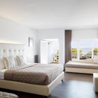Deluxe Room with Sea View (2 Adults) 