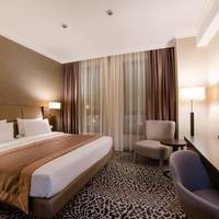 Deluxe King Room - Non-Smoking