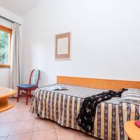 Family Room (2 Adults + 1 Child)