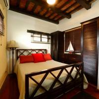 Deluxe Double Room (2 Adults + 1 Child)