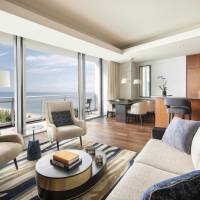 One-Bedroom Suite Oceanfront with Balcony