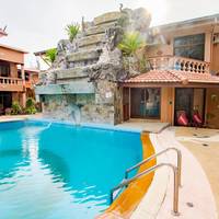 Family Suite with Pool View