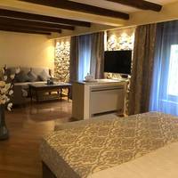 Vintage Suite