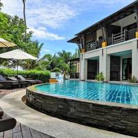 Beach side Pool Access