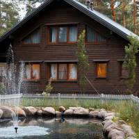 Deluxe Four-Bedroom Cottage