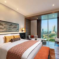Taj Club Room King Bed with Club Lounge Access, 20% F&B Discount, Free Beach and Mall Transfers