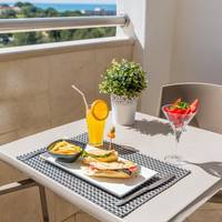 One-Bedroom Apartment with Pool View