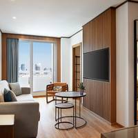 Junior King Suite with City View - Floor 4-11