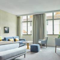 King Room with Accessible Roll in Shower