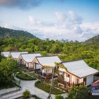 Deluxe Bungalow with Garden View