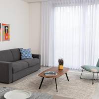 Three-Bedroom Apartment with no Balcony
