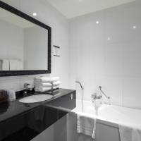 Family Apartment (4 Adults + 2 Children)