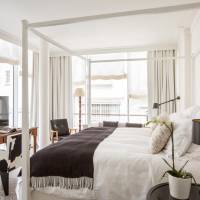 Urban Loft with Balcony