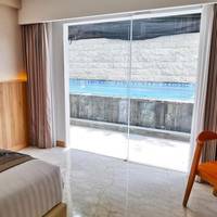 Deluxe Double or Twin Room Pool Access