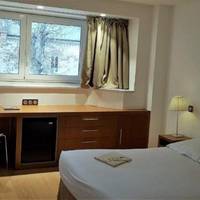 Double Room with Shower and Mountain View