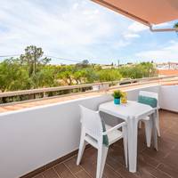 Superior One-Bedroom Apartment
