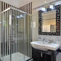 Deluxe Junior Family Suite