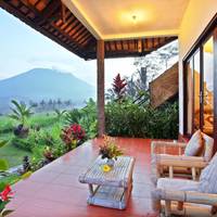 Deluxe Triple Room with Mountain view