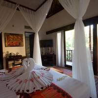Elegance One-Bedroom with Garden View