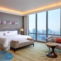 Premium King, Club lounge access, Guest room, 1 King