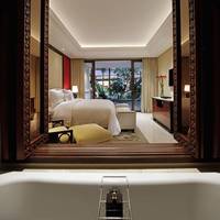 Celebrity Suite with Pool Access