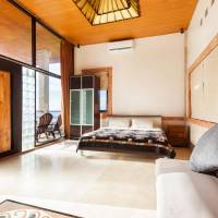 Deluxe One-Bedroom Honeymoon Cottage