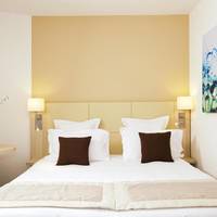 Business offer: Studio with Breakfast and parking included